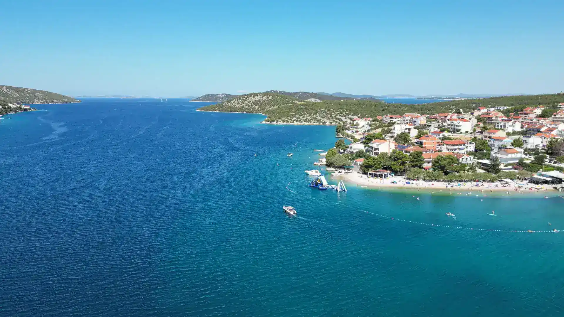 Uvala Grebaštica – Apartmani TOJO